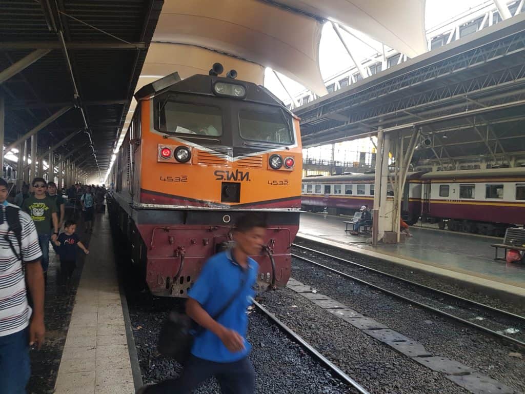 Endlich in Bangkok angekommen mit dem Zug aus Ayutthaya
