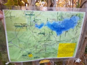 Aokigahara-Karte eines freundlichen Wanderers