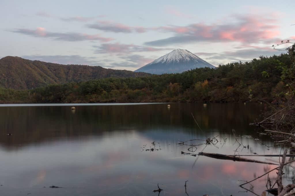 Blick auf den Fuji am Lake Saiko, Japan in 14 Tagen